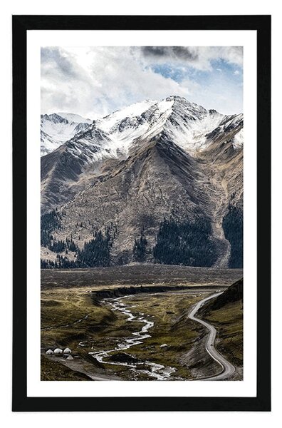 Poster cu passepartout panoramă montană frumoasă
