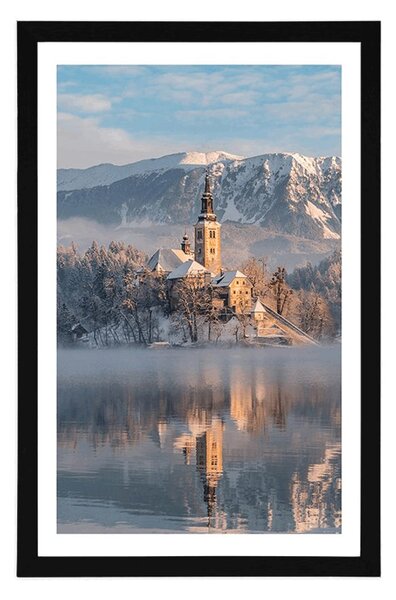 Poster cu passepartout biserică lângă lacul Bled din Slovenia