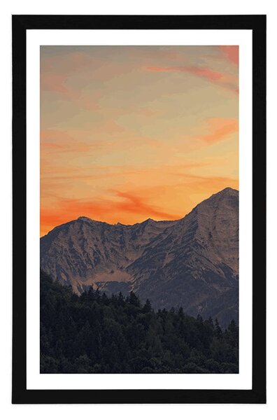 Poster cu passepartout apus de soare în munți
