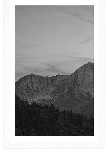 Poster cu passepartout munți în design alb-negru