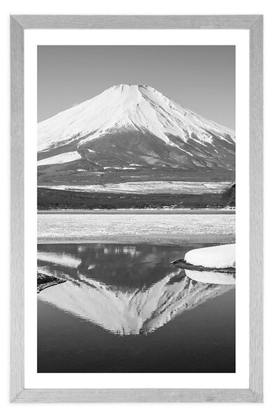 Poster cu passepartout muntele japonez Fuji în design alb-negru