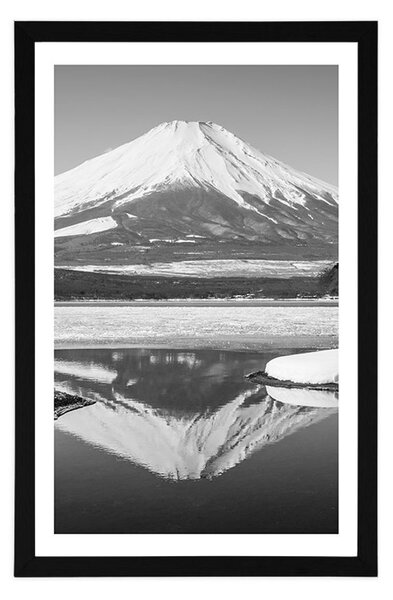 Poster cu passepartout muntele japonez Fuji în design alb-negru