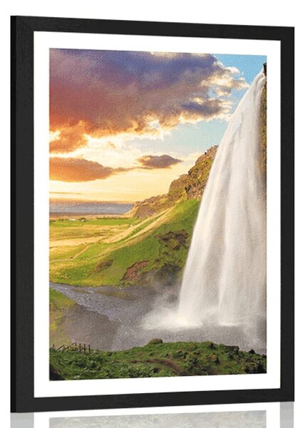 Poster cu passepartout cascadă maiestuoasă în Islanda