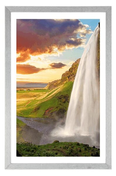 Poster cu passepartout cascadă maiestuoasă în Islanda