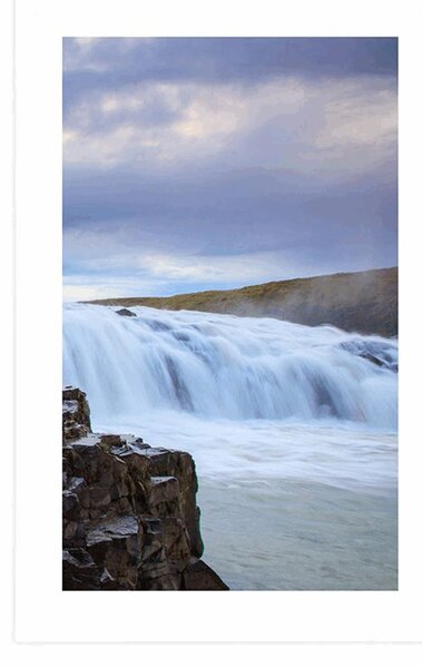 Poster pe passepartout cascade islandeze pe munte