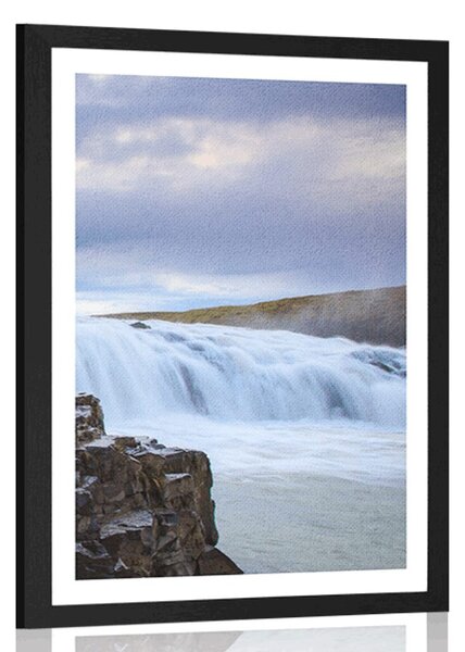 Poster pe passepartout cascade islandeze pe munte