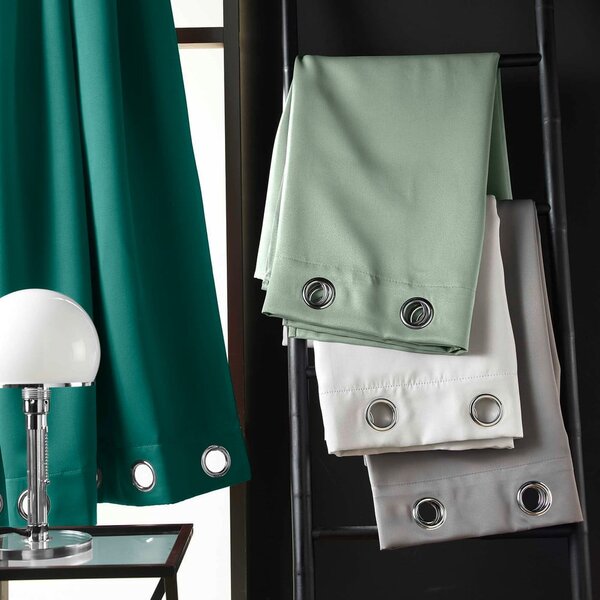 Draperie gri deschis blackout 135x240 cm Occult – douceur d'intérieur