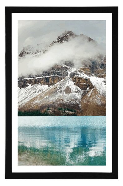Poster cu passepartout lacul din apropierea muntelui frumos