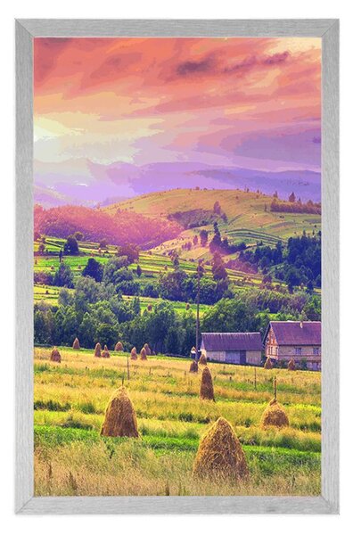 Poster grămadă de fân în munțile carpaților