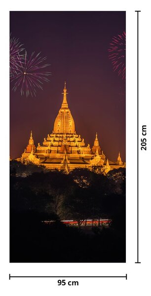 Fototapet pentru ușă - Artificii în Asia (95x205cm)