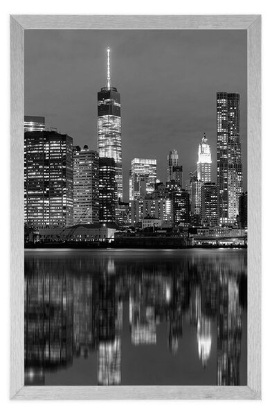 Poster reflecția Manhattanului în apă în design alb-negru