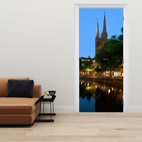 Fototapet pentru ușă - Oraș istoric de noapte (95x205cm)