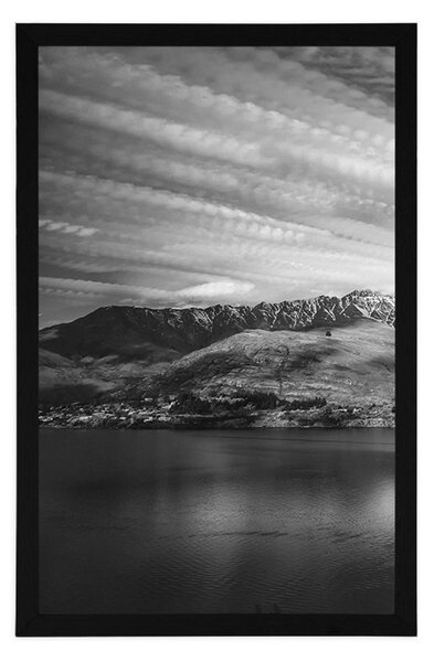 Poster seara devreme lacul în alb-negru