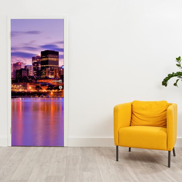 Fototapet pentru ușă - Oraș noaptea (95x205cm)