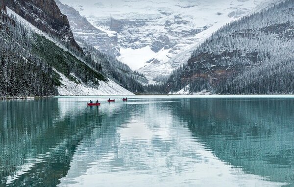 Fotografie de artă Peaceful Lake Louise, Ann Cornelis, (40 x 24.6 cm)
