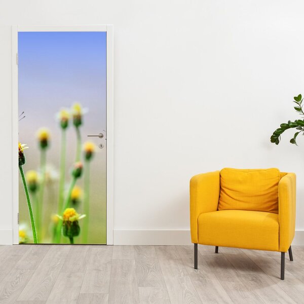 Fototapet pentru ușă - Floare și fluture (95x205cm)