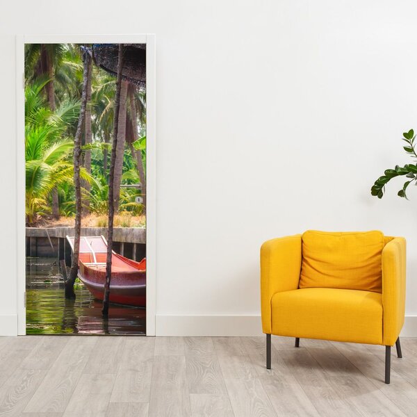 Fototapet pentru ușă - Baca de lemn pe canal (95x205cm)
