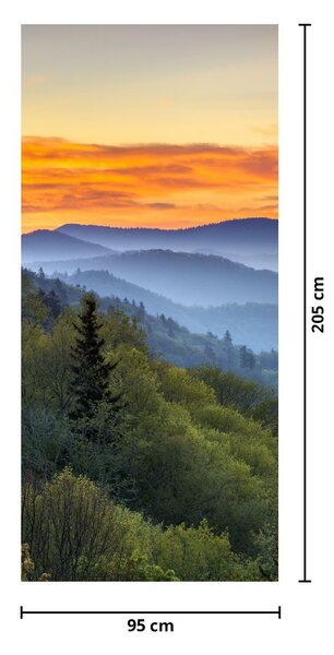 Fototapet pentru ușă - Zori de zi în munți (95x205cm)