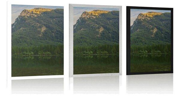 Poster lacul lângă munte