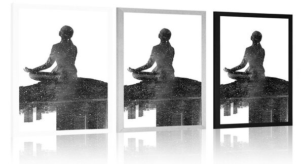 Poster meditația femeii în design alb-negru