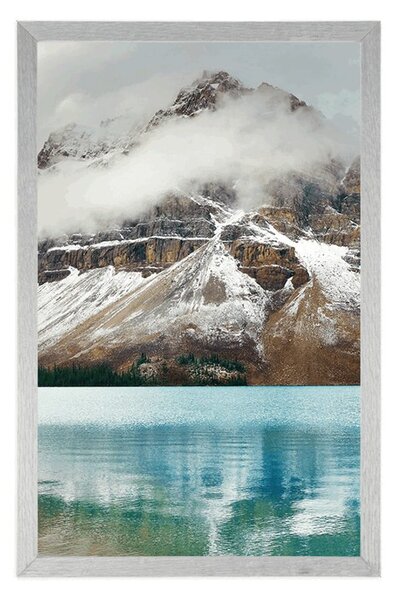 Poster lacul din apropierea muntelui frumos