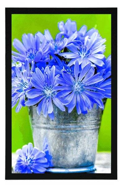 Poster buchet de flori într-o găleată