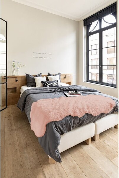 Blană de oaie artificială Tiseco Home Studio Lambskin, 60 x 180 cm, roz