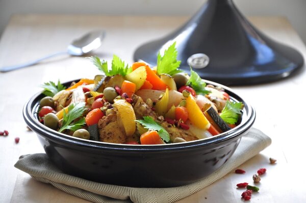 Vas tajine din ceramică Emile Henry Flame, ⌀ 32 cm, negru