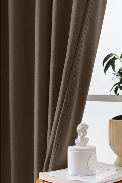 Draperie opacificanta maro VELVET 140x270 cm Agatat: Rejansa