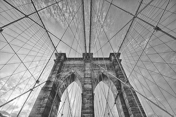 Fotografie de artă Brooklyn Bridge perspective - Black and White, Alex Baxter, (40 x 26.7 cm)