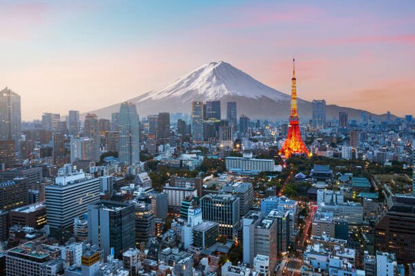 Fotografie de artă Mt. Fuji and Tokyo skyline, Jackyenjoyphotography, (40 x 26.7 cm)