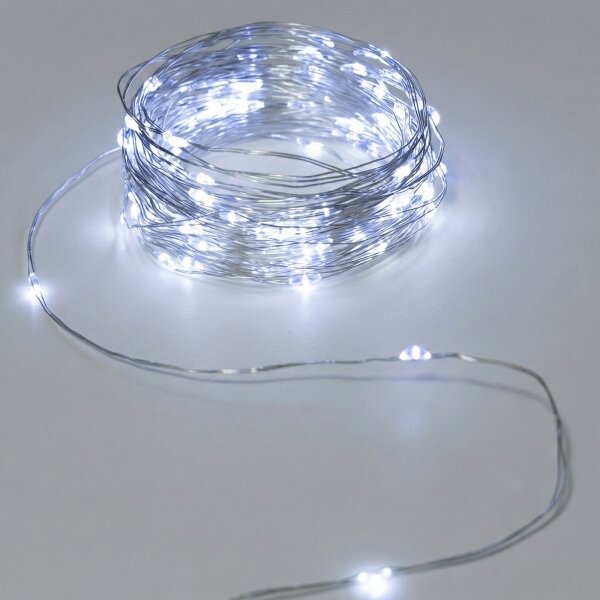 Aigostar – Ghirlandă LED, 50 LED, alimentare 3x AA, 5,3 m, lumină alb rece