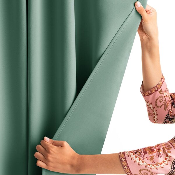 Draperie verde-deschis dimout (semi-opacă) 140x245 cm Kierra – Restilo
