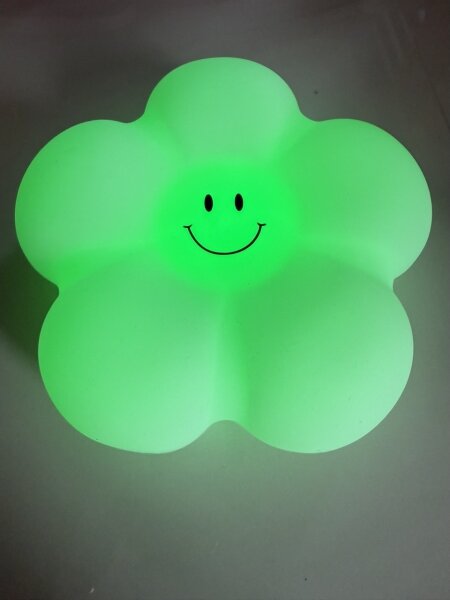 Lampă de masă tactilă pentru copii, LED RGB, alimentare 3xAAA