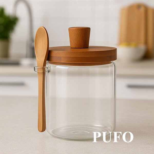 Recipient din sticla borosilicata Pufo pentru depozitare condimente, zahar, cafea, cu capac din lemn si lingura, 500 ml