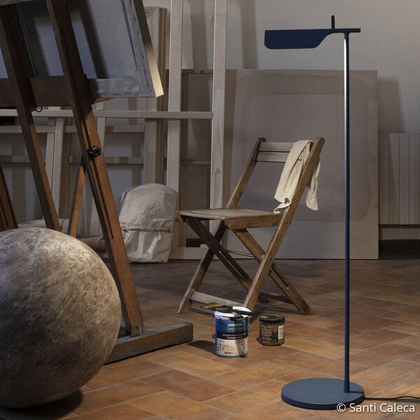 FLOS Lampadar Tab F LED, albastru mat, Albastru, Camera de zi / sufragerie, Metal, Design