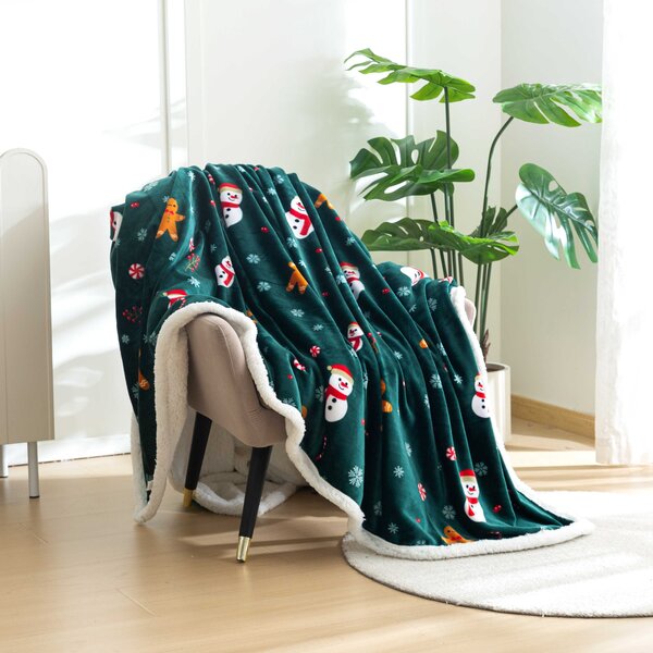 Patura miel de Craciun din microplus SNOWMAN AND GINGERBREAD verde inchis Dimensiuni: 200 x 220 cm