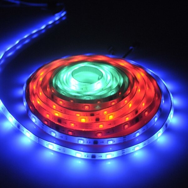 Banda LED RGB MAGIC 2 m, 12W, 230V, reglabilă + telecomandă