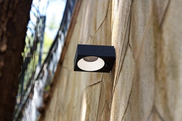 Viking - Aplica de perete solară LED cu senzor, reglabilă, 2W/3,7V, IP65, 4000K