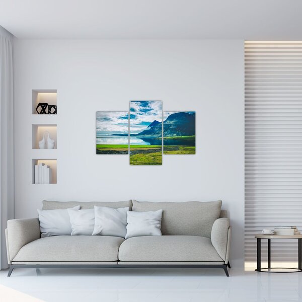 Tablou cu lac și munți (90x60 cm)