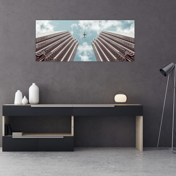 Tablou cuavion între clădiri (120x50 cm)