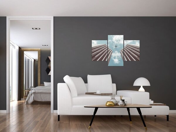 Tablou cuavion între clădiri (90x60 cm)