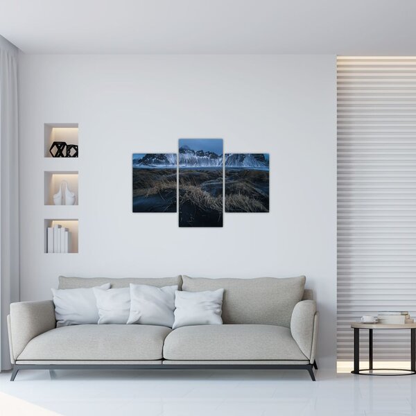 Tablou cu priveliște spre vărfurile Islanda (90x60 cm)