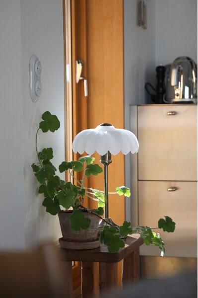 Markslöjd 109179 - Lampă de masă KURAGE 1xE27/60W/230V alamă/alb