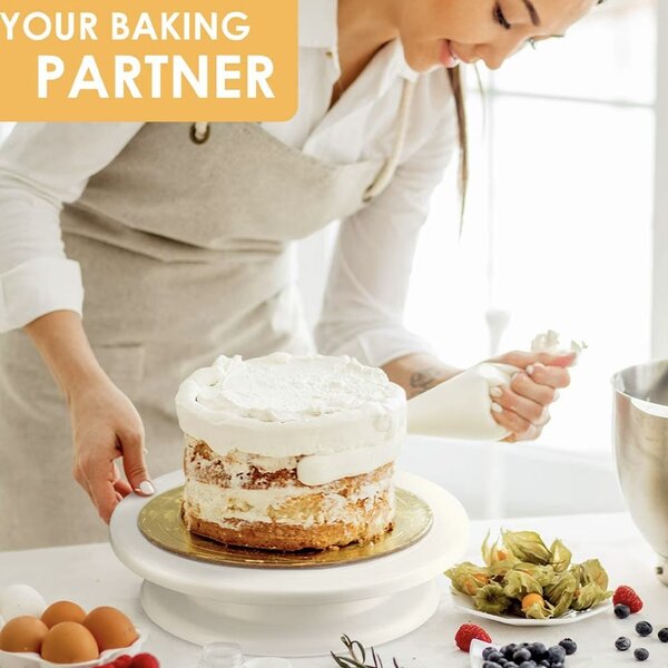 Platou decorativ rotativ Pufo Cake pentru prezentare si decorare tort, 28 cm, alb