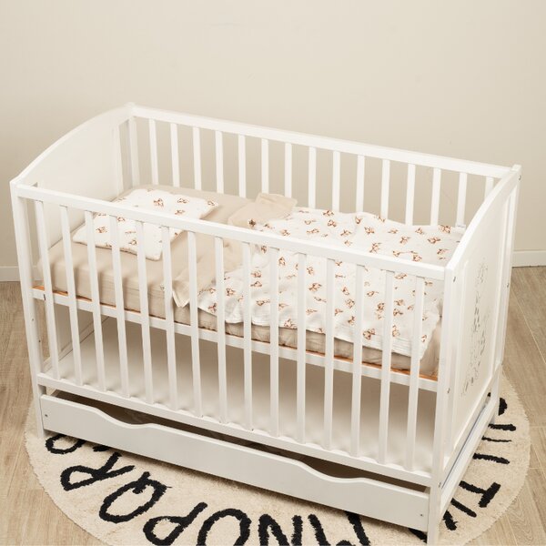 Lenjerie patut bebe 120x60 cm Kidizi Teddy Tales din muselina dubla 3 piese – include cearsaf cu elastic, perna si paturica