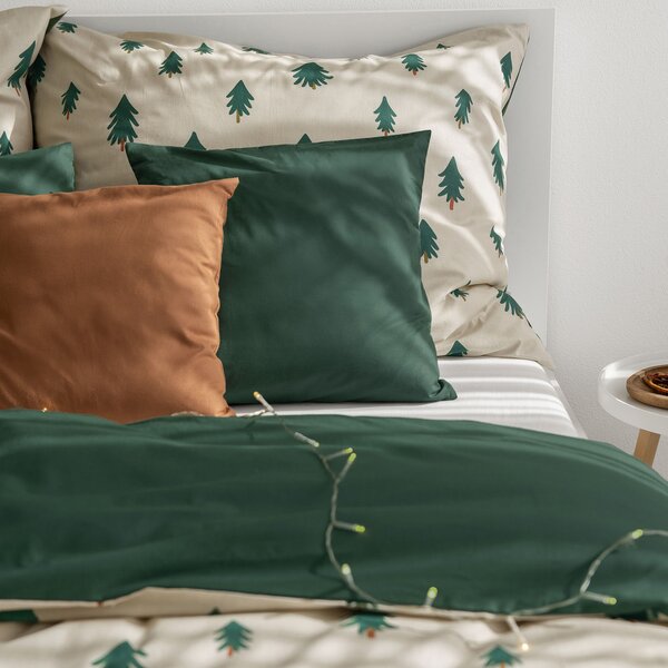 Goldea lenjerie de pat din 100% bumbac duo - brazi pe bej natural cu verde închis 150 x 200 și 50 x 60 cm