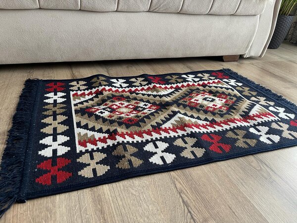 Covor traditional, cu doua fete, dimensiunea 120x180cm, VT59