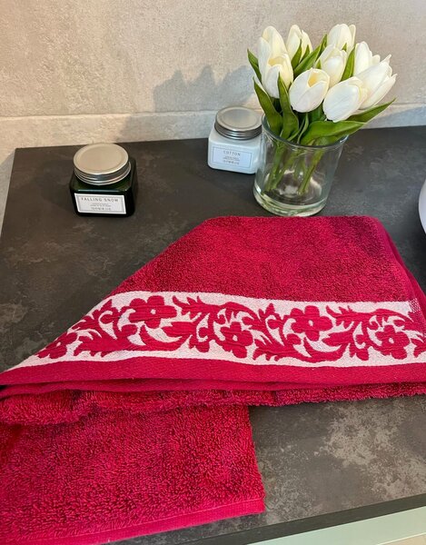 Set 3 Prosoape jacquard model floral, Bumbac 100%, dimensiunea 50x90cm, 450gr/mp, rosu