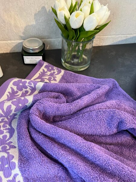 Set 3 prosoape jacquard model floral, Bumbac 100%, dimensiunea 50x90cm, 500gr/mp